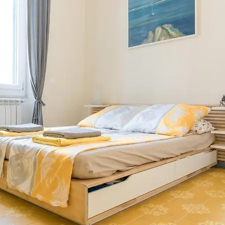 La Caravella Gialla, Welcome Way